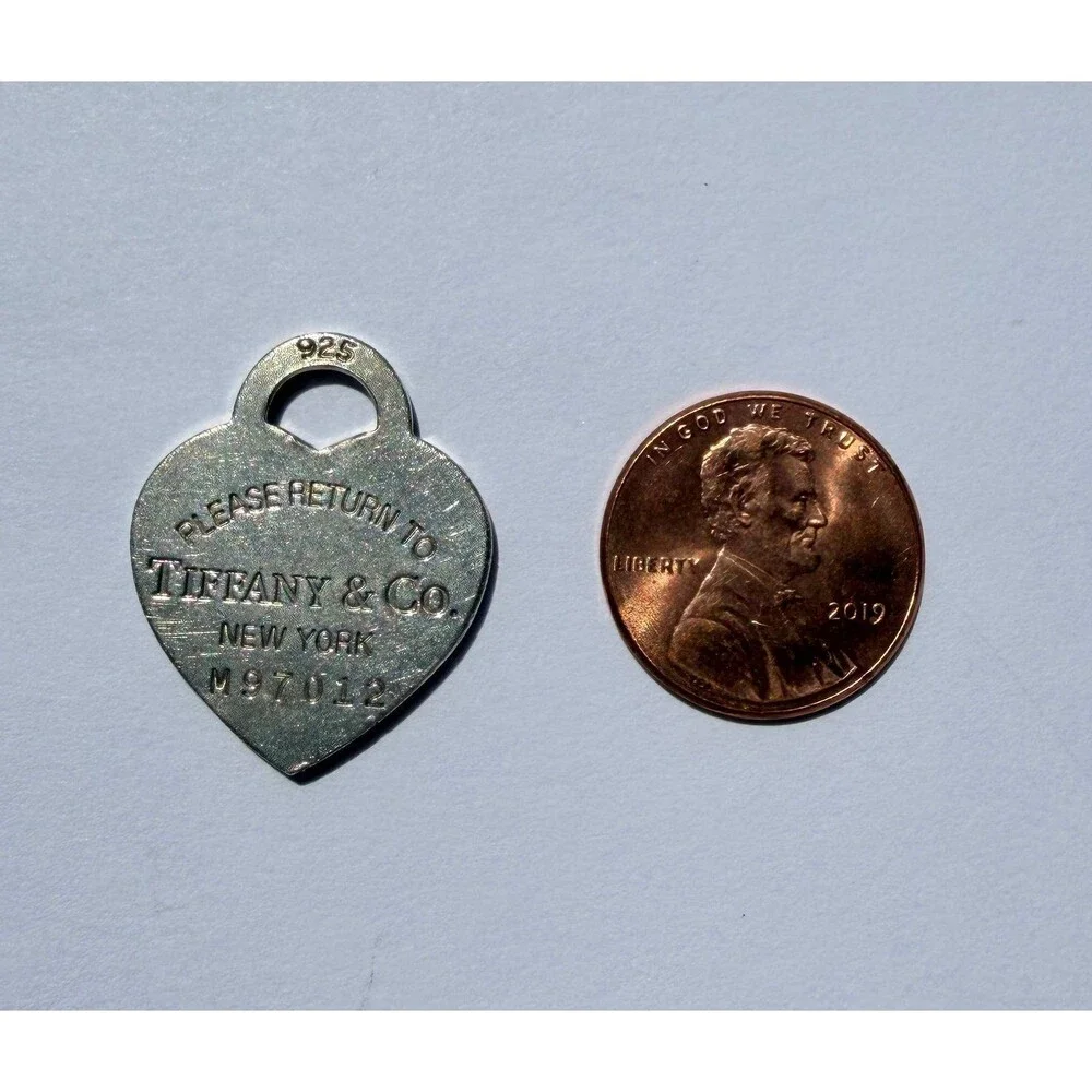 Tiffany & Co. Heart Tag Charm Pendant 925 Sterling Silver Serial Number